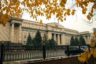 18 октября депутаты соберутся в Колонном зале Дома Советов 